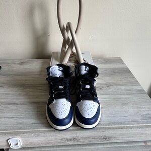 Air Jordan 1 Retro High OG 'Midnight